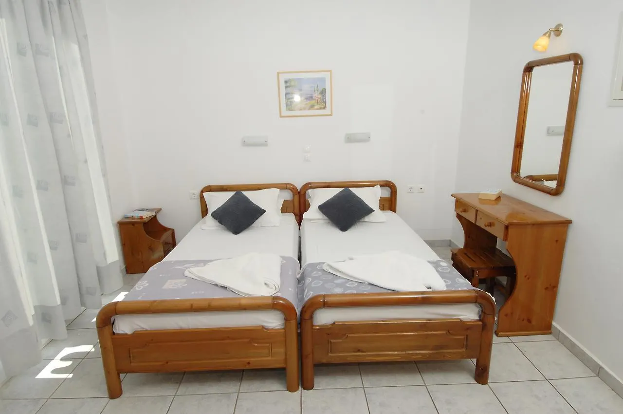 Alexis Studios And Apartments Agia Efimia